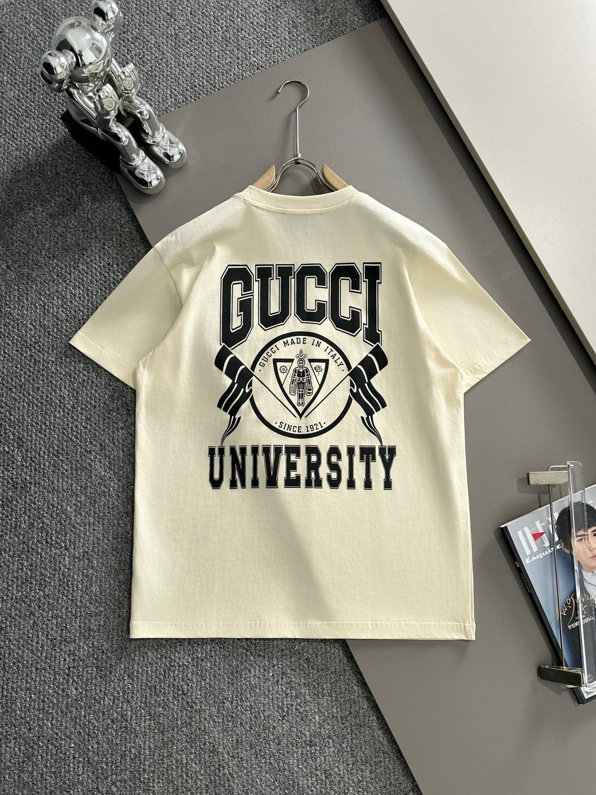 Back plush letter logo short sleeved t-shirt