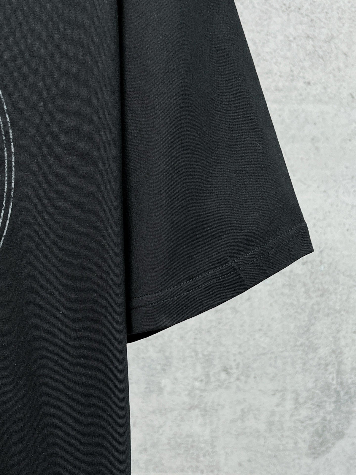 New Front Retro Badge Icon Printed T-shirt