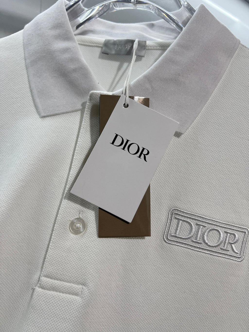 Solid color chest embroidered small letter polo shirt