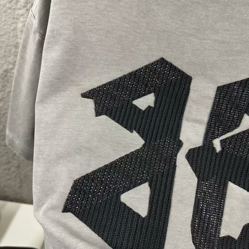 New style embroidered and rhinestone T-shirt
