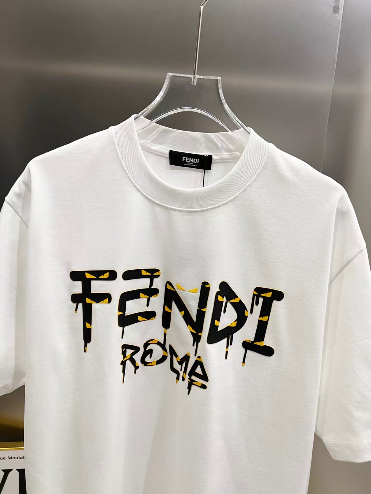 New round neck short sleeved T-shirt