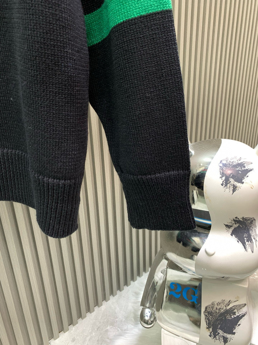 American college style retro round neck sweater