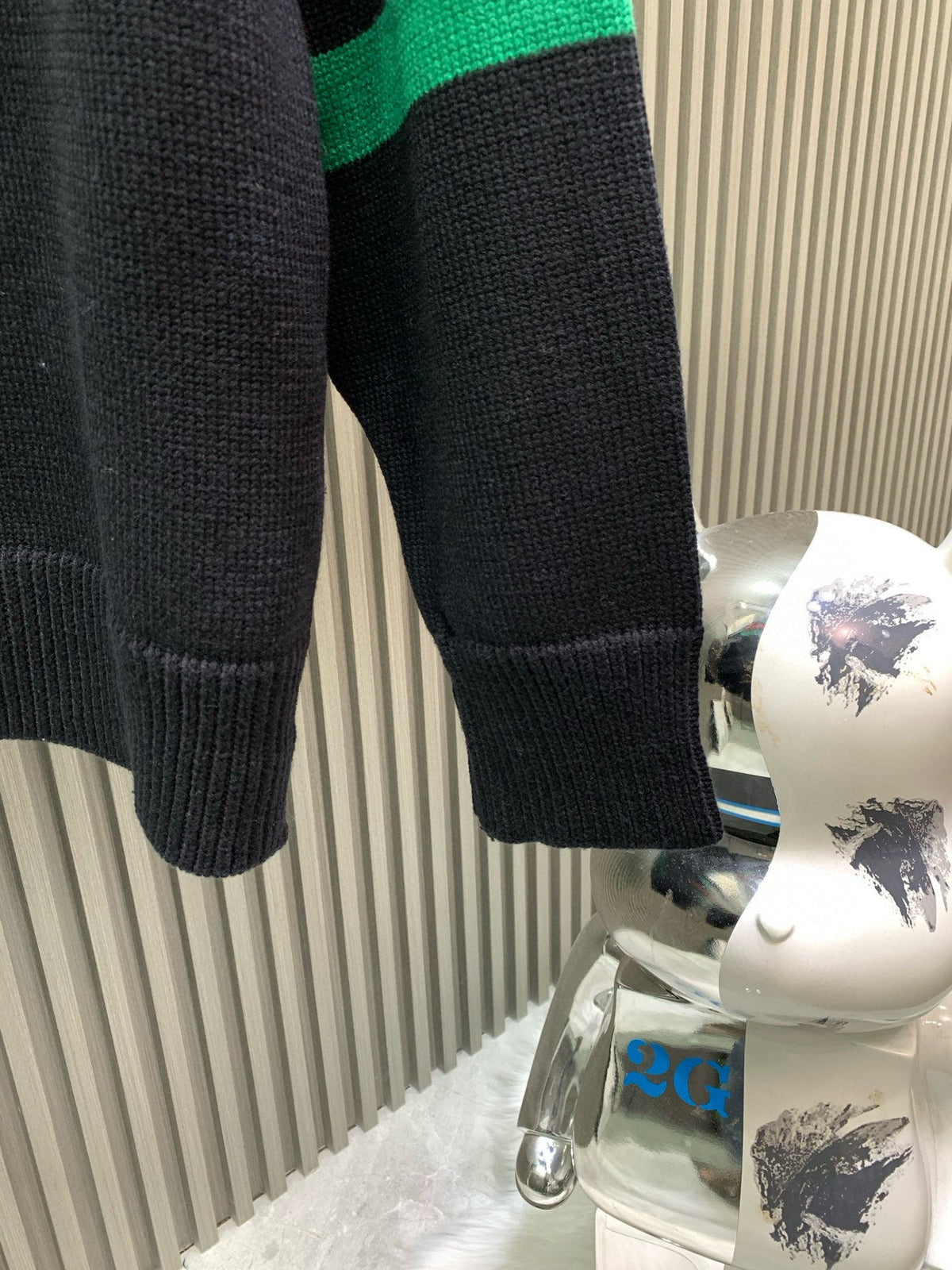 American college style retro round neck sweater