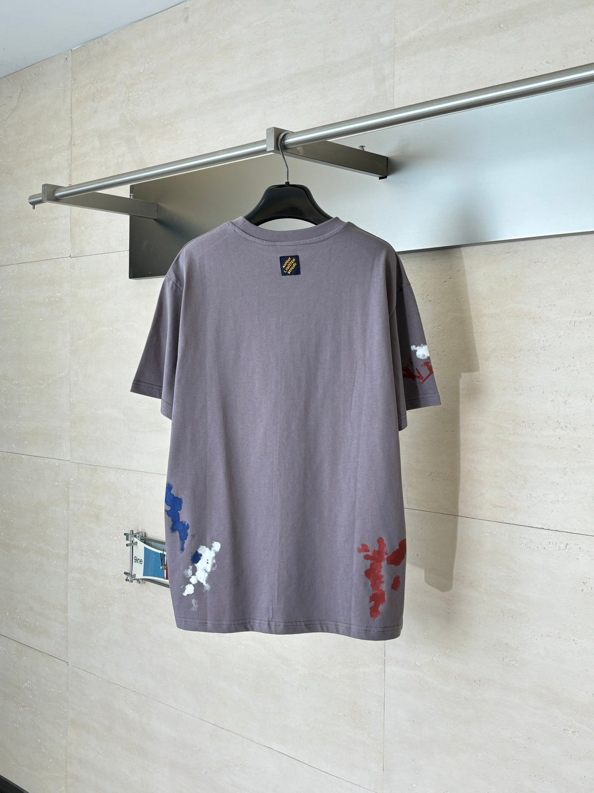 Hand drawn ink splatter printed round neck short sleeved T-shirt