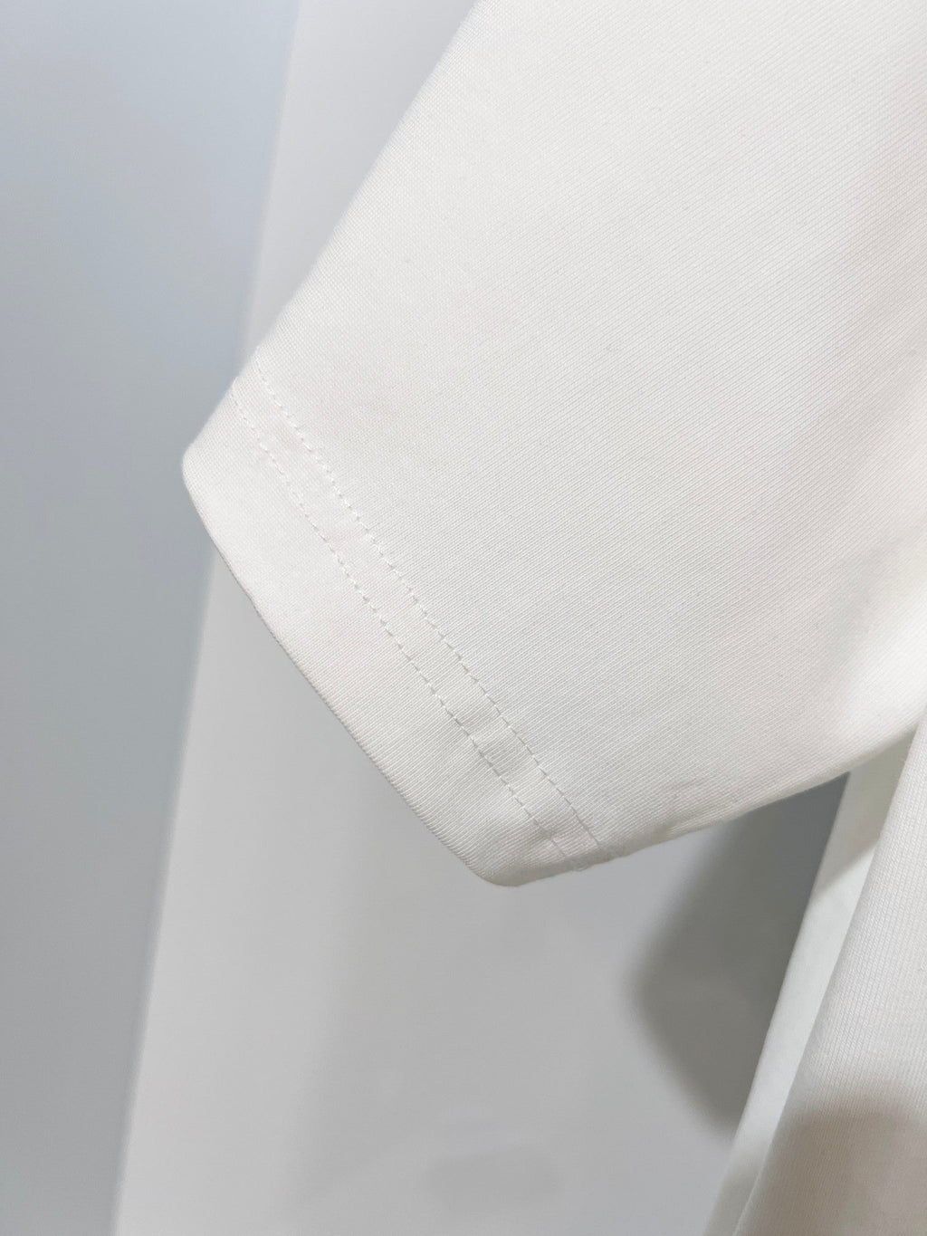 New three-dimensional hot bead heavy embroidery letter short sleeved shirt