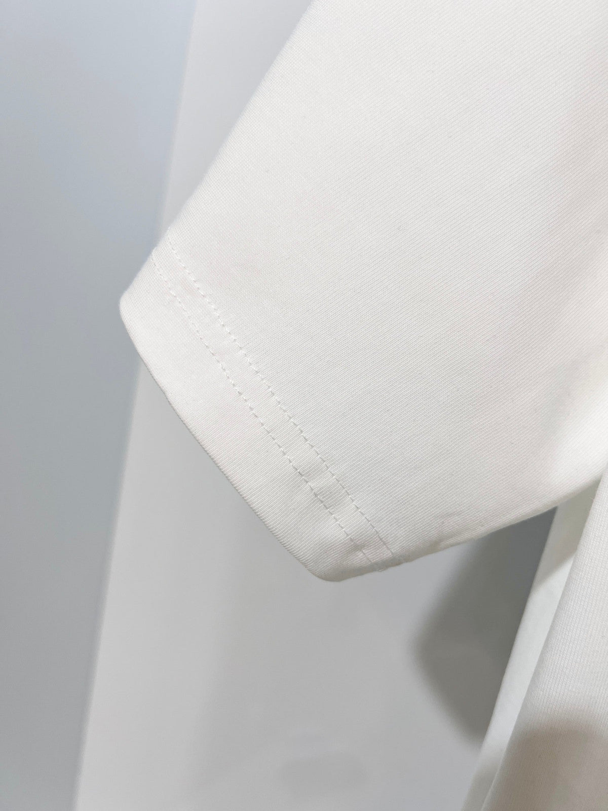 New three-dimensional hot bead heavy embroidery letter short sleeved shirt