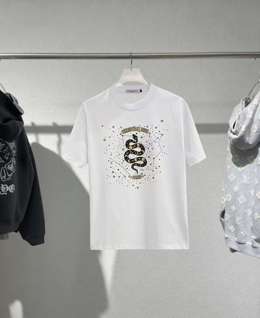 Chest sticker printed logo round neck short sleeved T-shirt 10