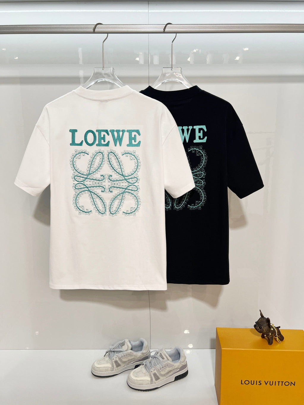 Embroidered letter t-shirt with front and back vines