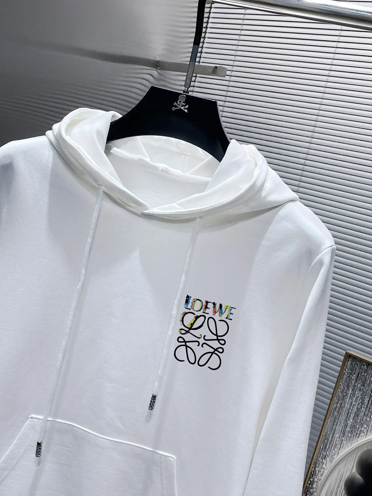 New long sleeved hooded sweatshirt sweatshirt