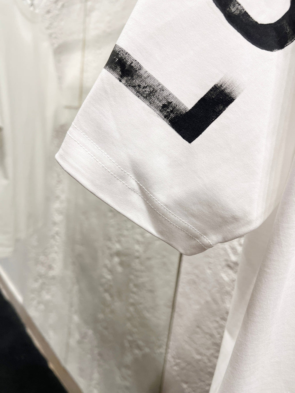 Loose fit hand-painted T-shirt