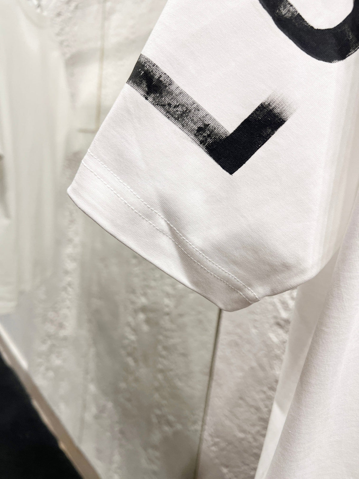 Loose fit hand-painted T-shirt