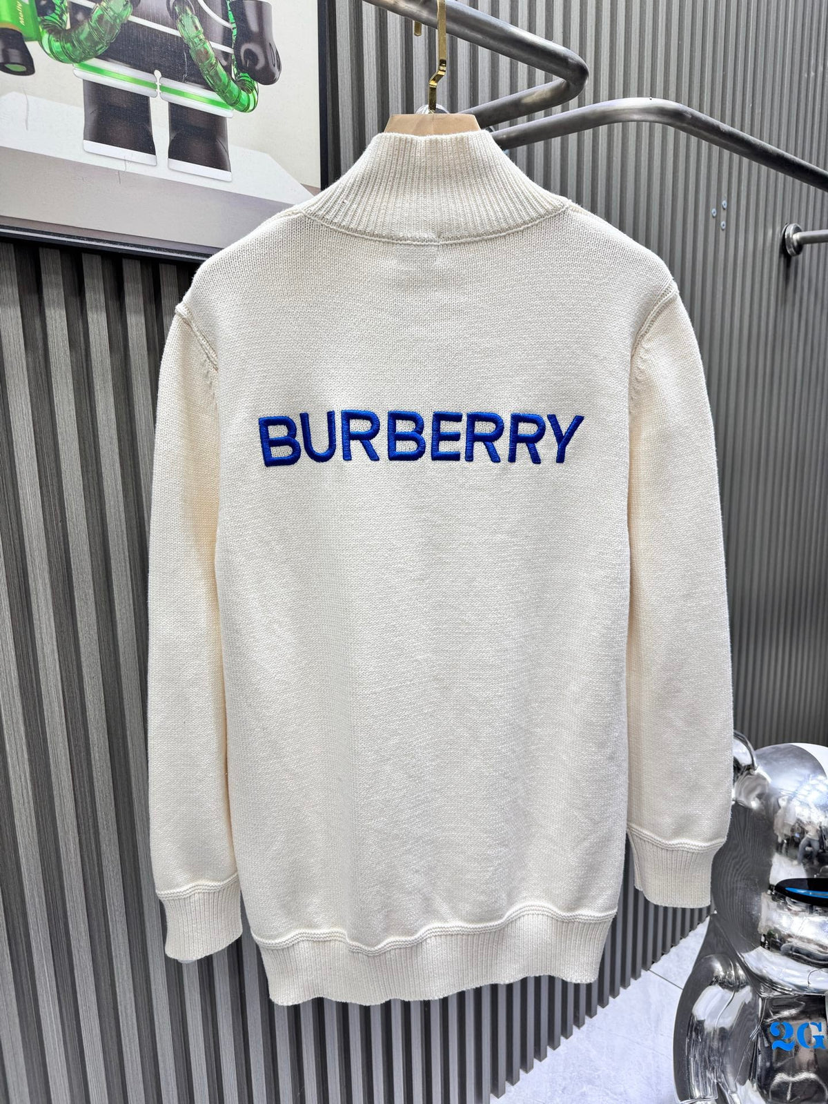 Small embroidery high neck pullover with half collar buckle knitted sweater