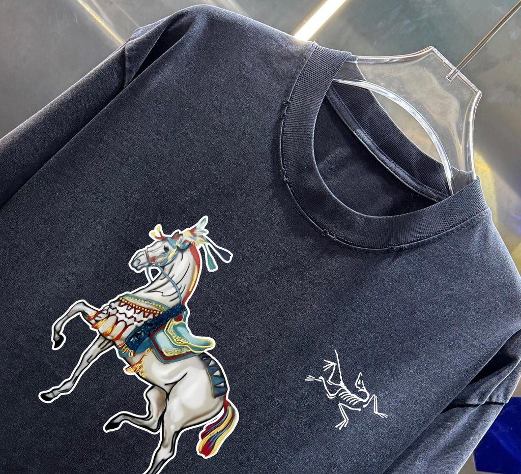 3D color blocked embroidery 🪡 Letter LOGO Phantom Spray Printed T-shirt
