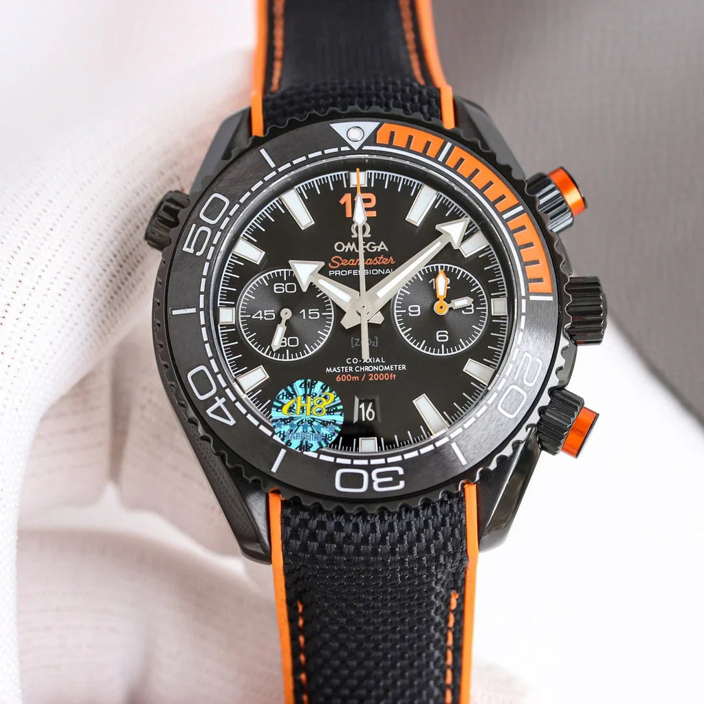 Chronograph - Black Rubber - Automatic - 44mm