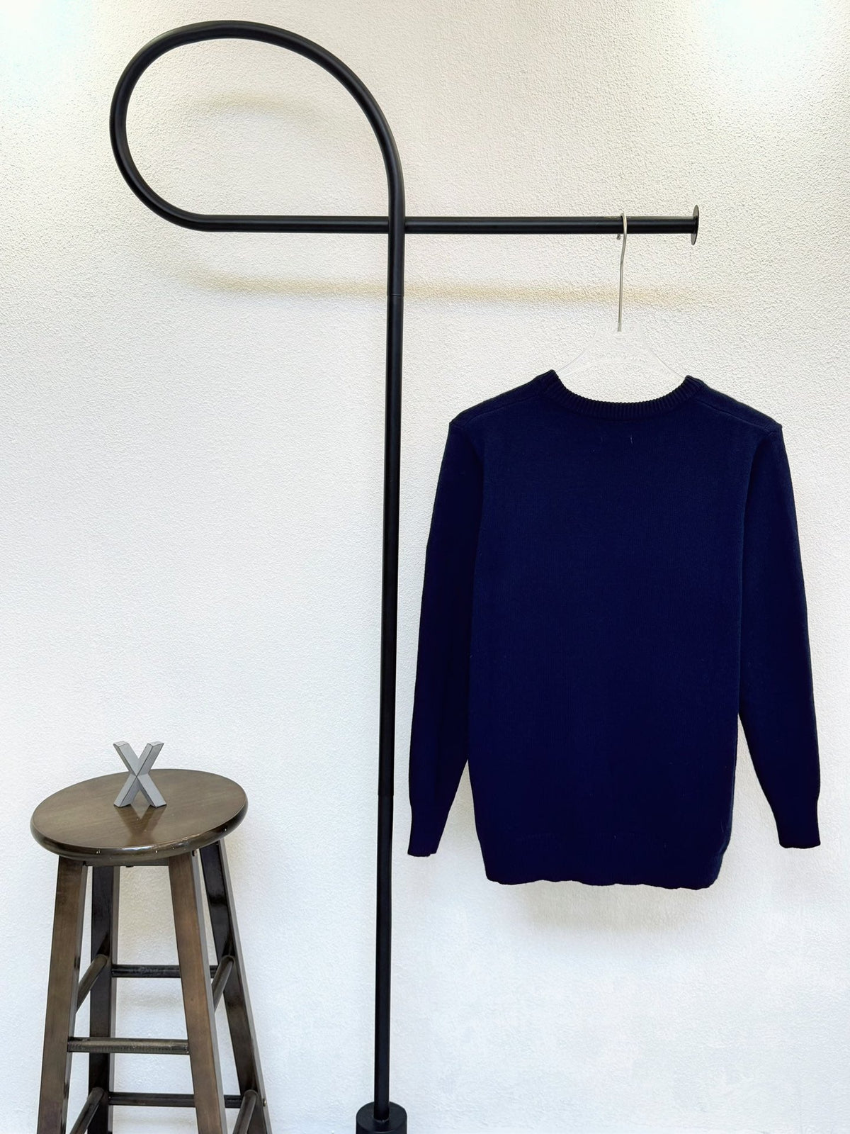 Letter pattern small logo knitted sweater