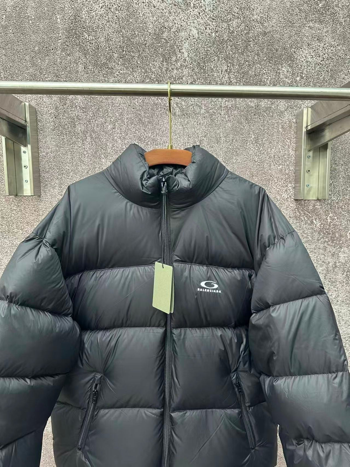New embroidered down jacket