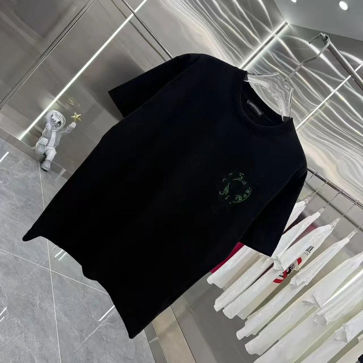 New round neck short sleeved shirt