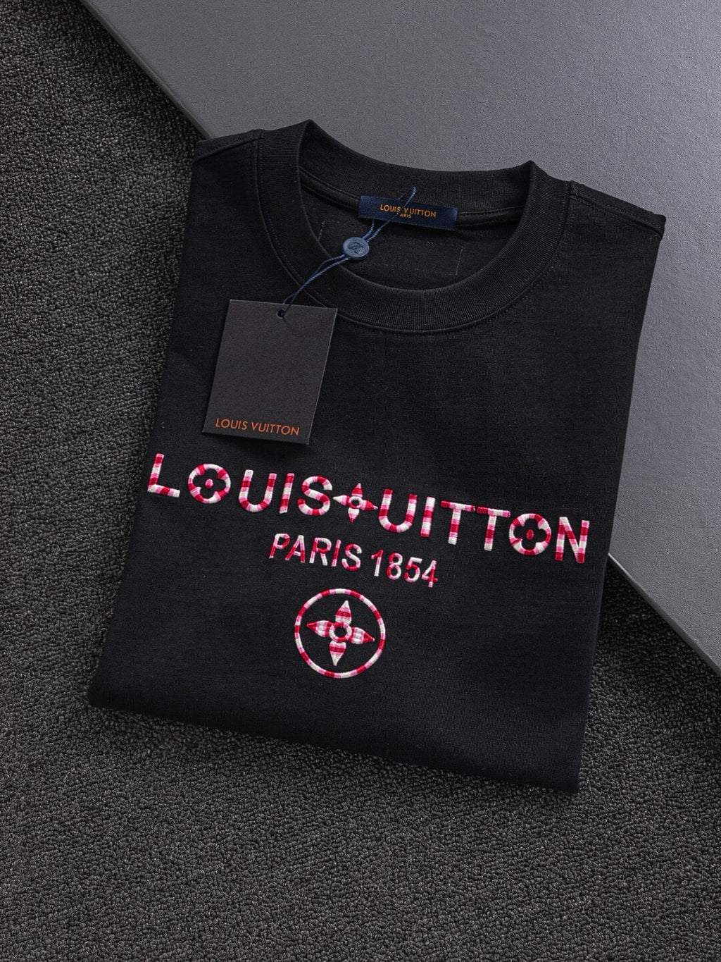 Three-Dimensional Embroidery T Shirt