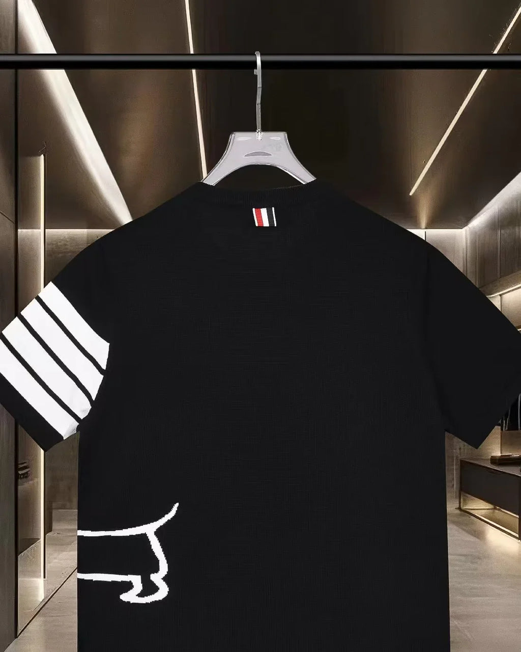 New color blocked four bar knitted casual short sleeved shirt