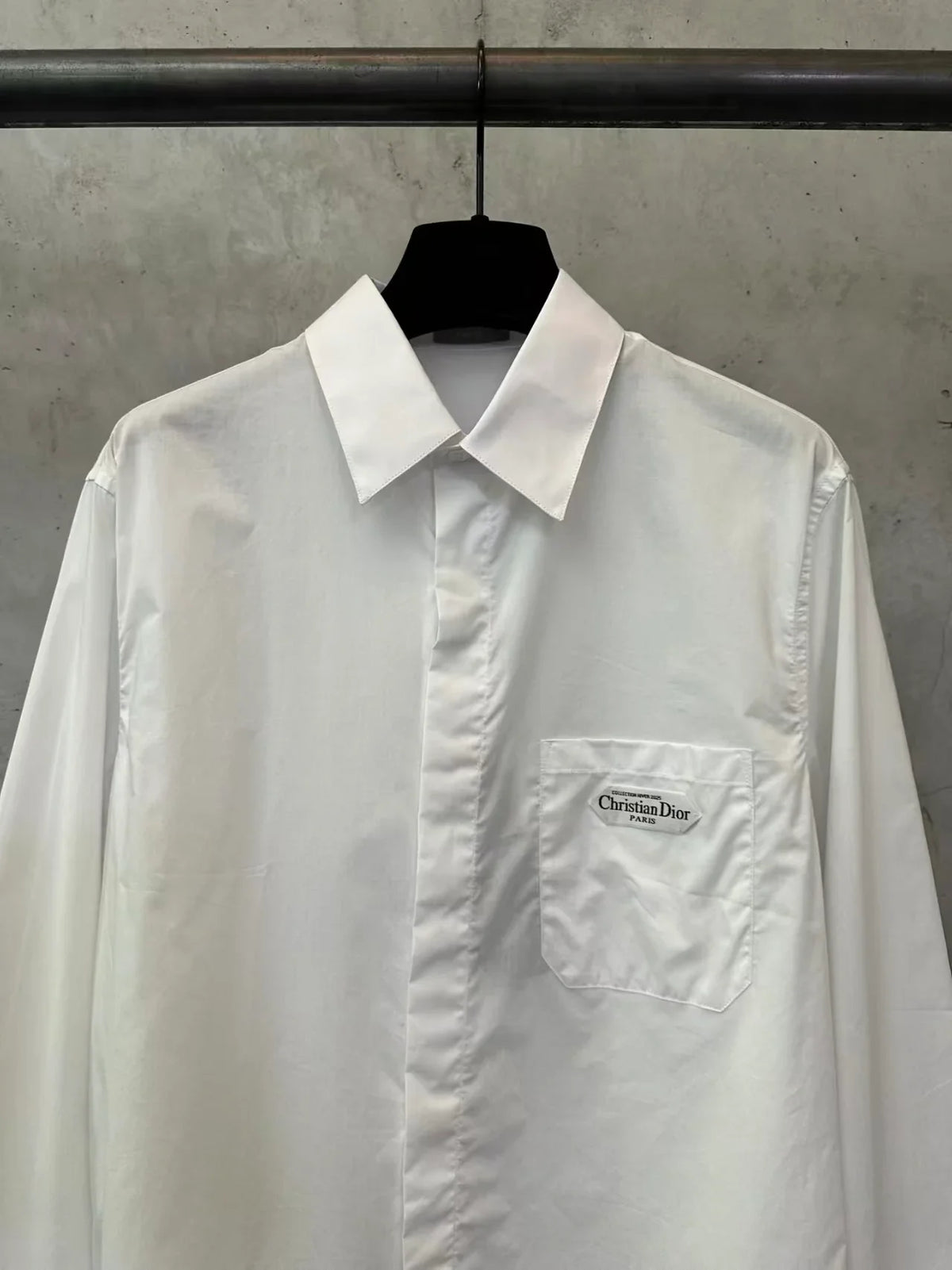 New lapel patch pocket long sleeved shirt