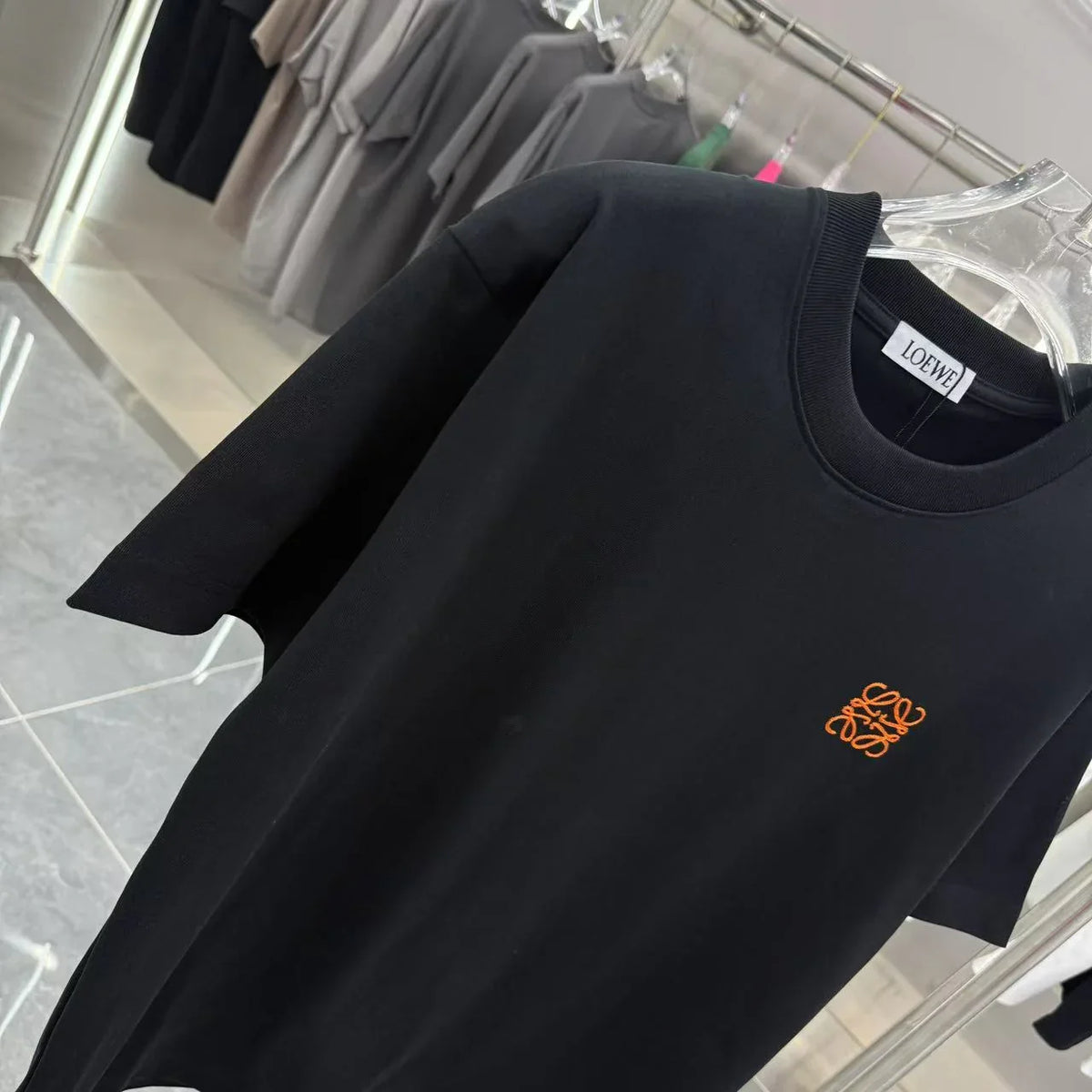 Autumn and winter new round neck short sleeved shirt