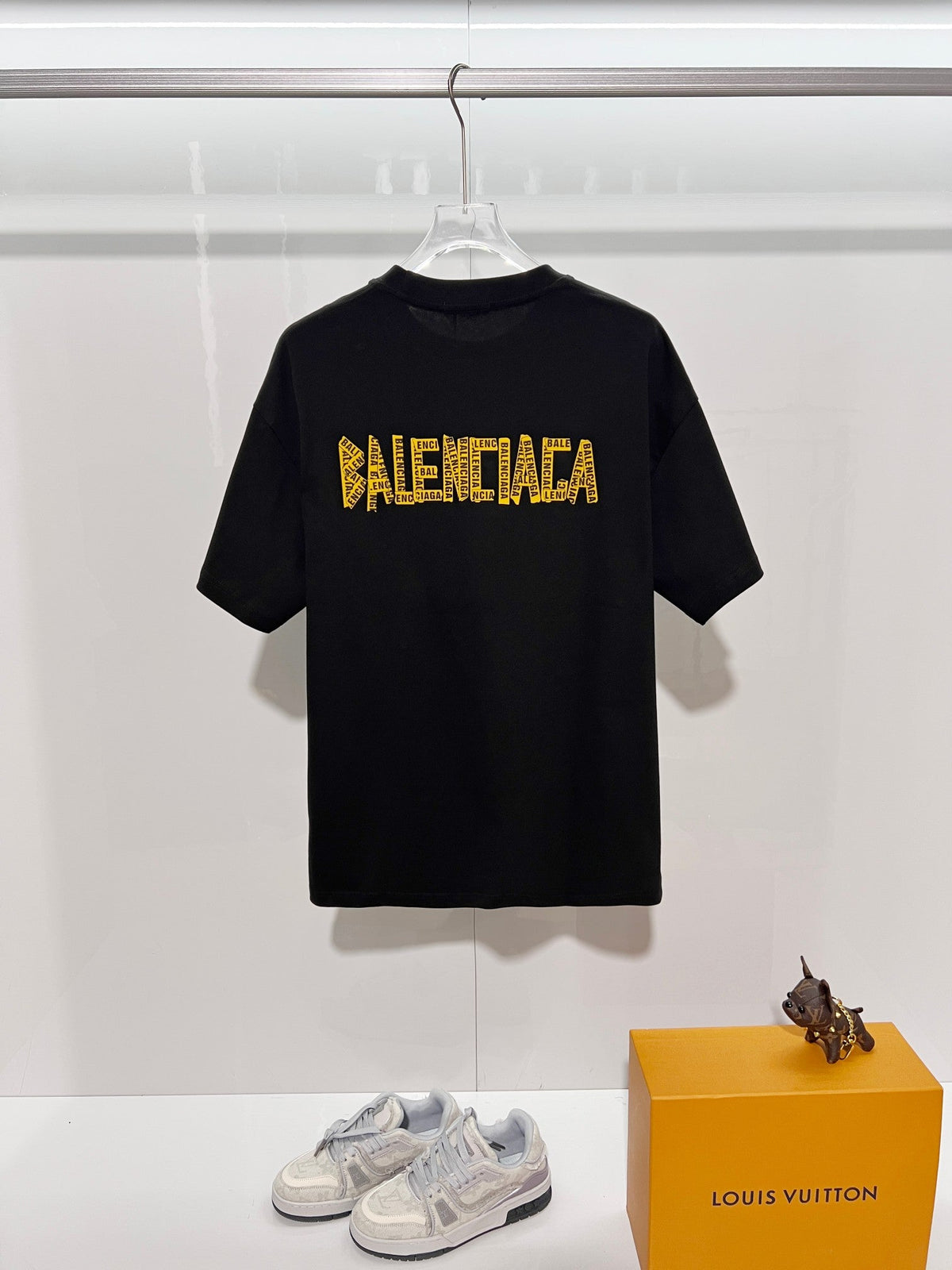 Chest patch splicing yellow adhesive tape offset letter round neck T-shirt