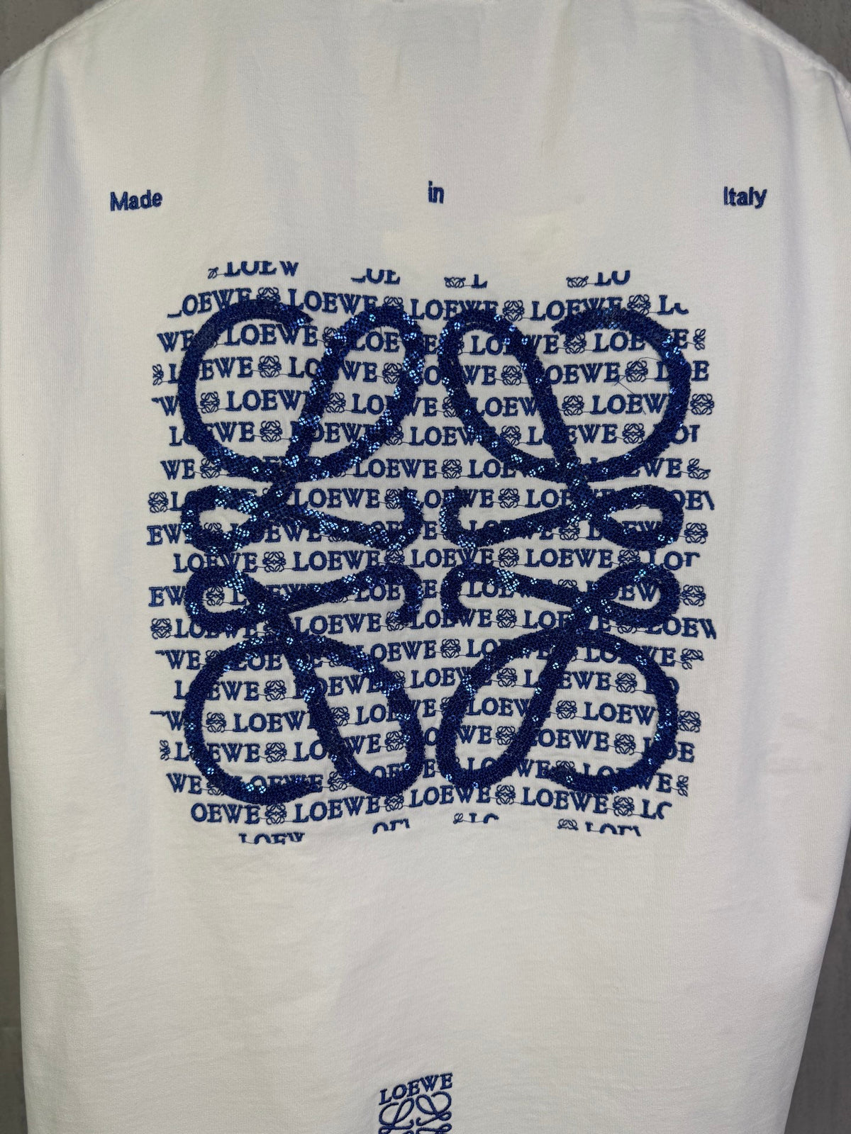 Craftsmanship Classic Embroidered Pattern unisex T-shirt