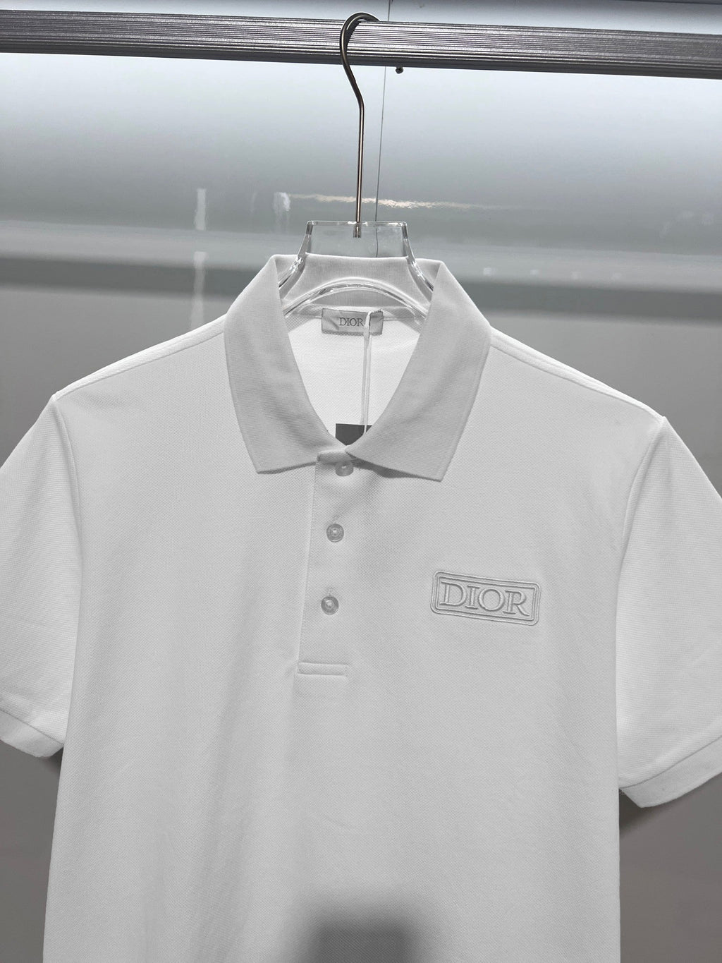 Solid color chest embroidered small letter polo shirt