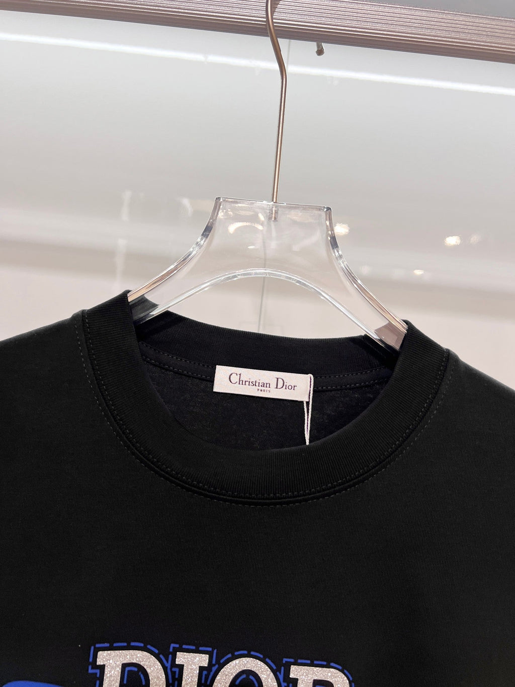 Matte splicing offset letter round neck T-shirt