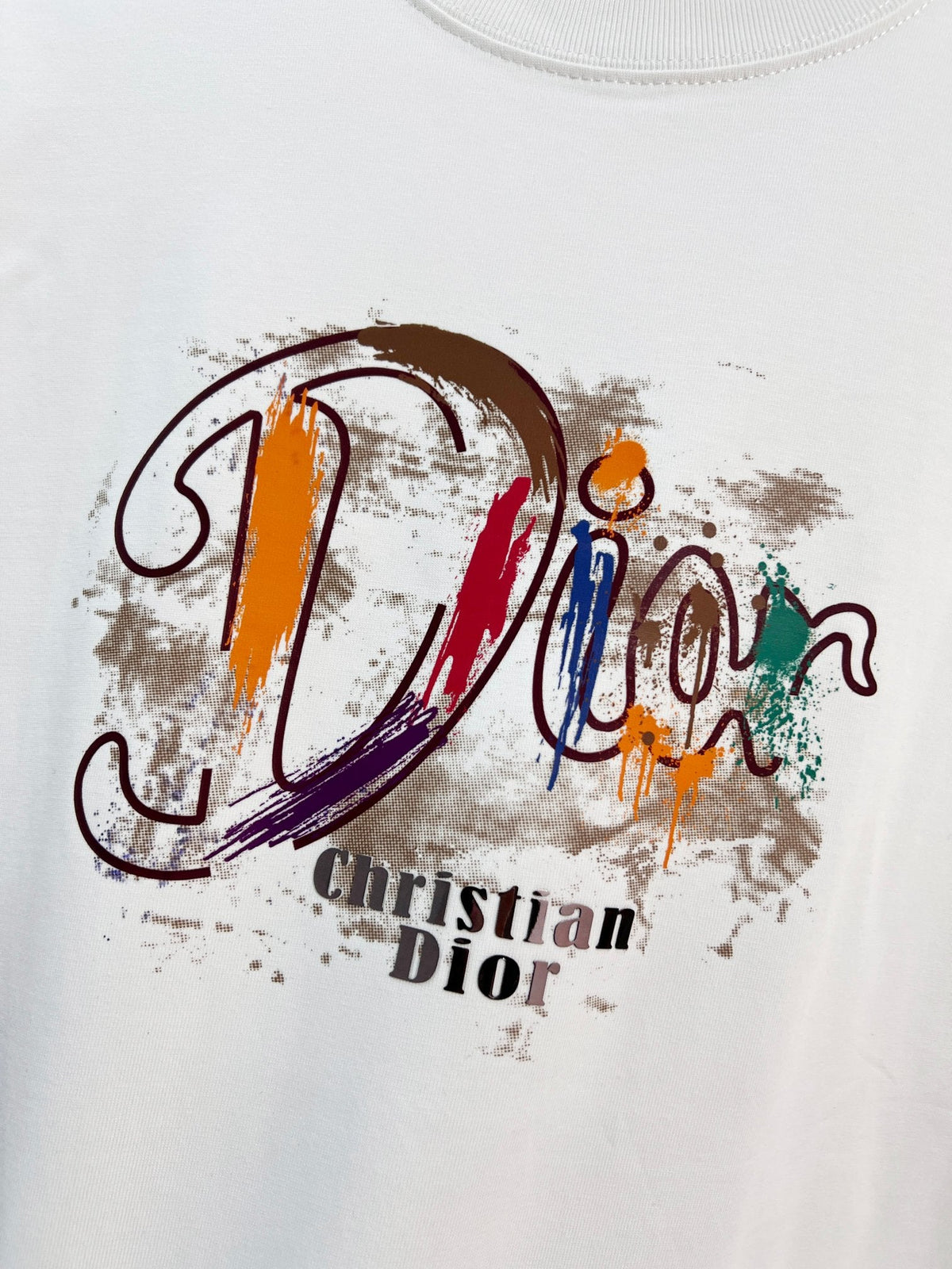 Color blocked graffiti messy offset letter round neck T-shirt