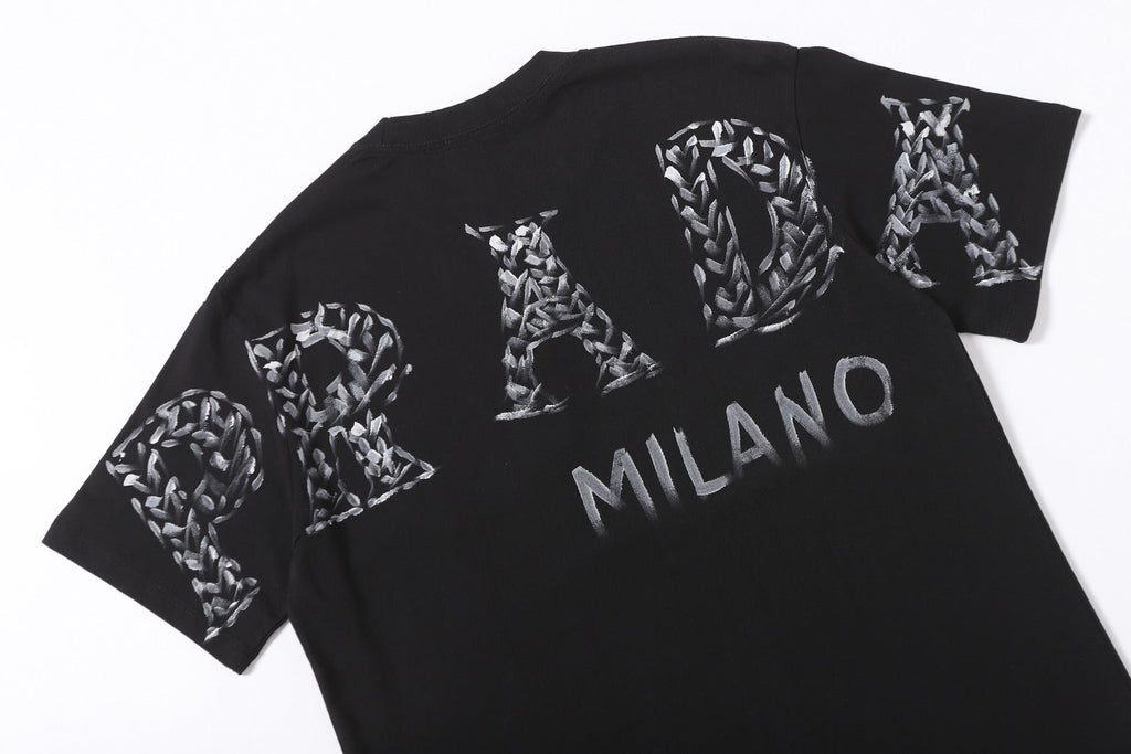 Logo hand drawn letter short sleeved shirt