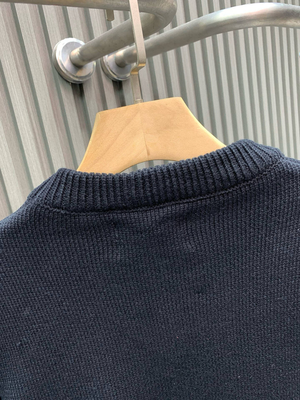 American college style retro round neck sweater