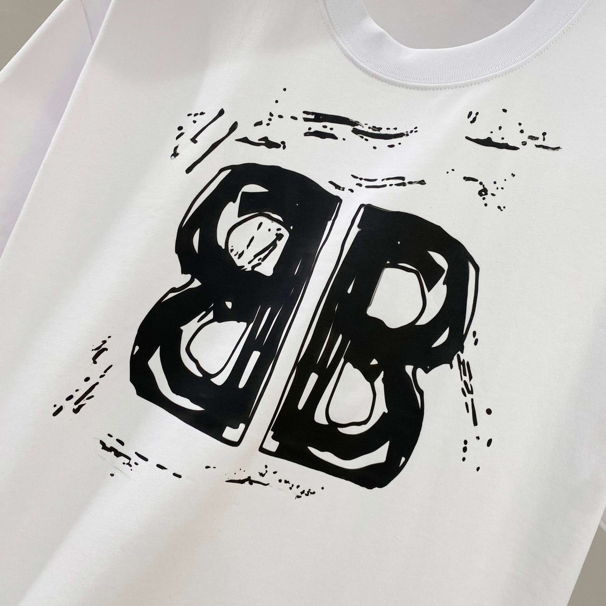 Chest sticker printed logo round neck short sleeved T-shirt 6