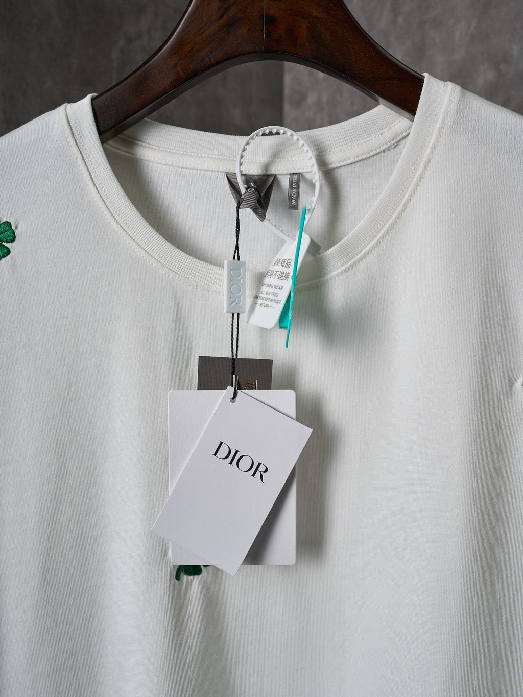 Four leaf clover embroidery pattern cotton loose round neck short sleeved T-shirt
