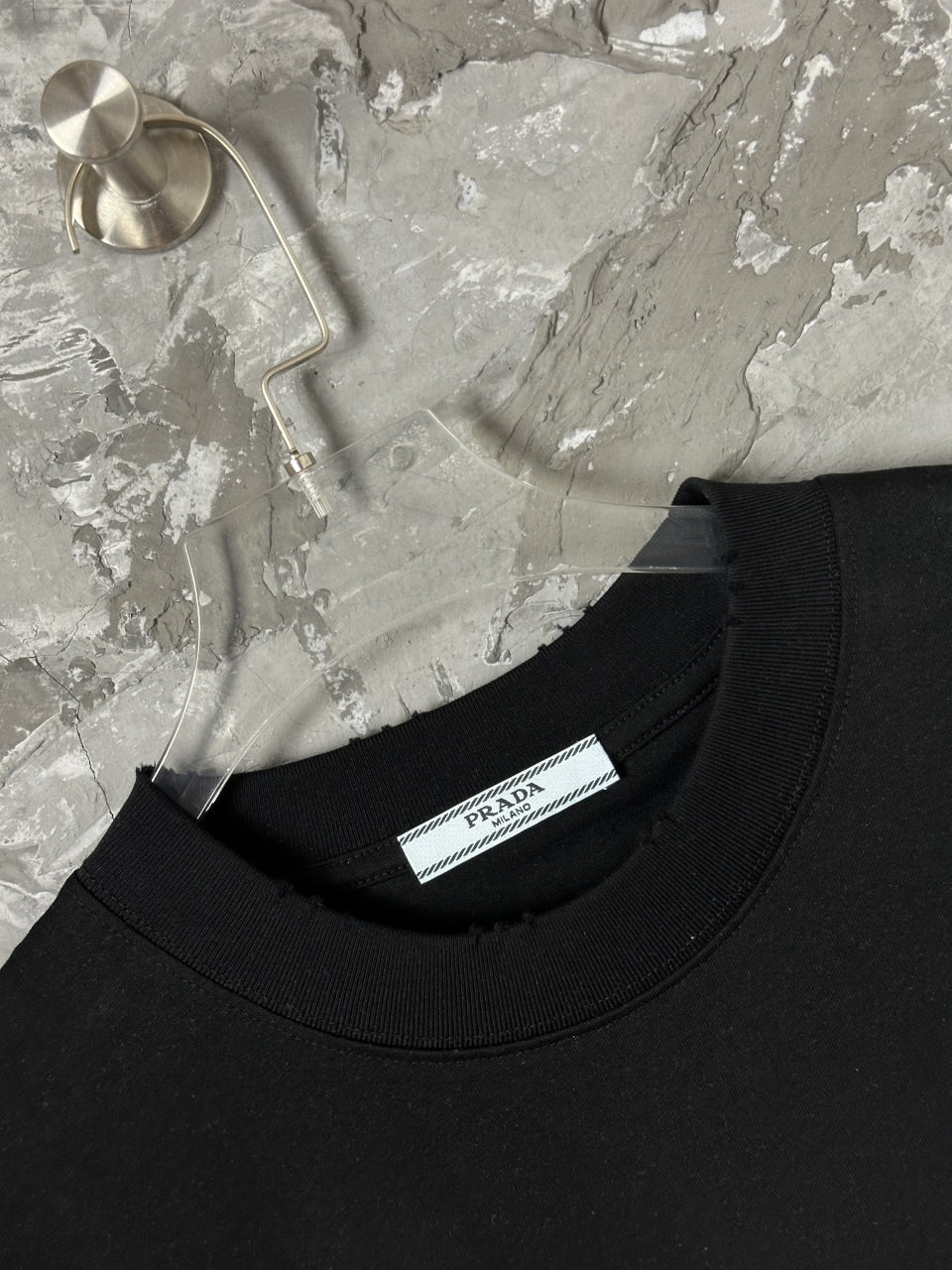 Loose fit version Unisex short sleeved t-shirt