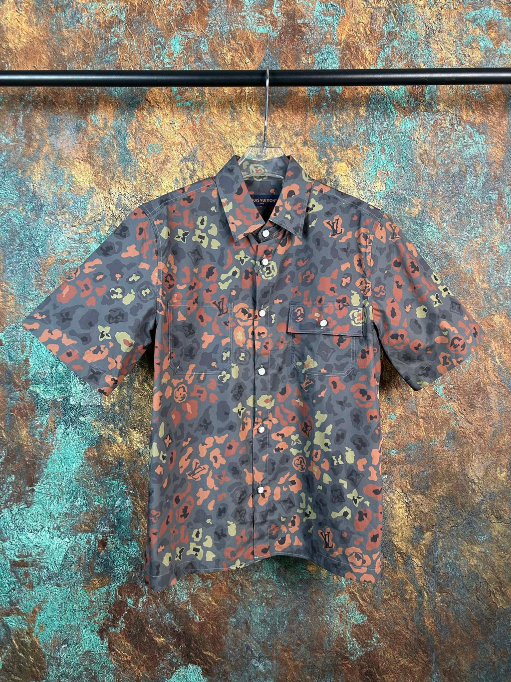 Leopard print camouflage LOGO lapel single breasted short sleeved shirt