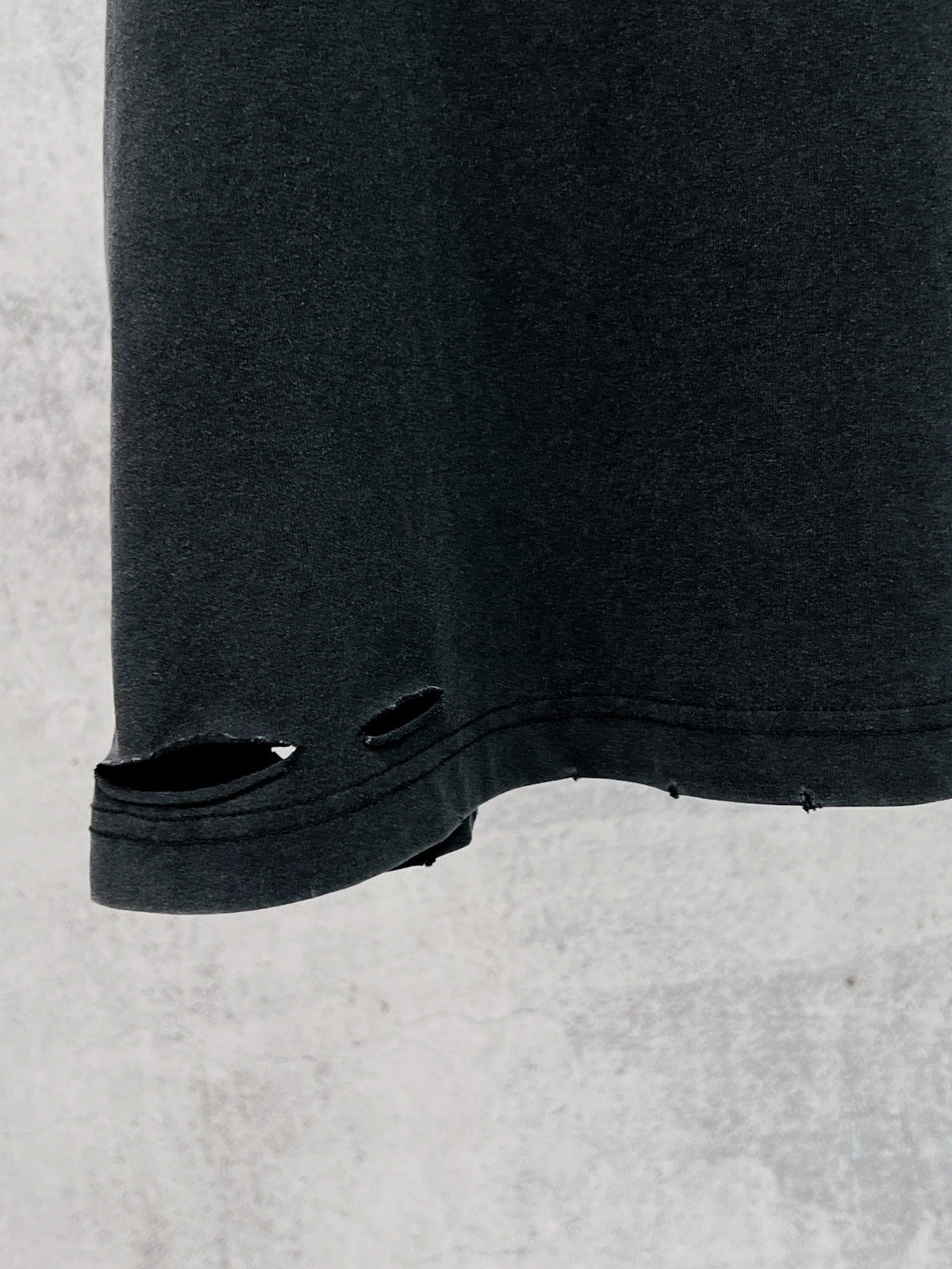 Embroidered and washed to make old short sleeved T-shirt