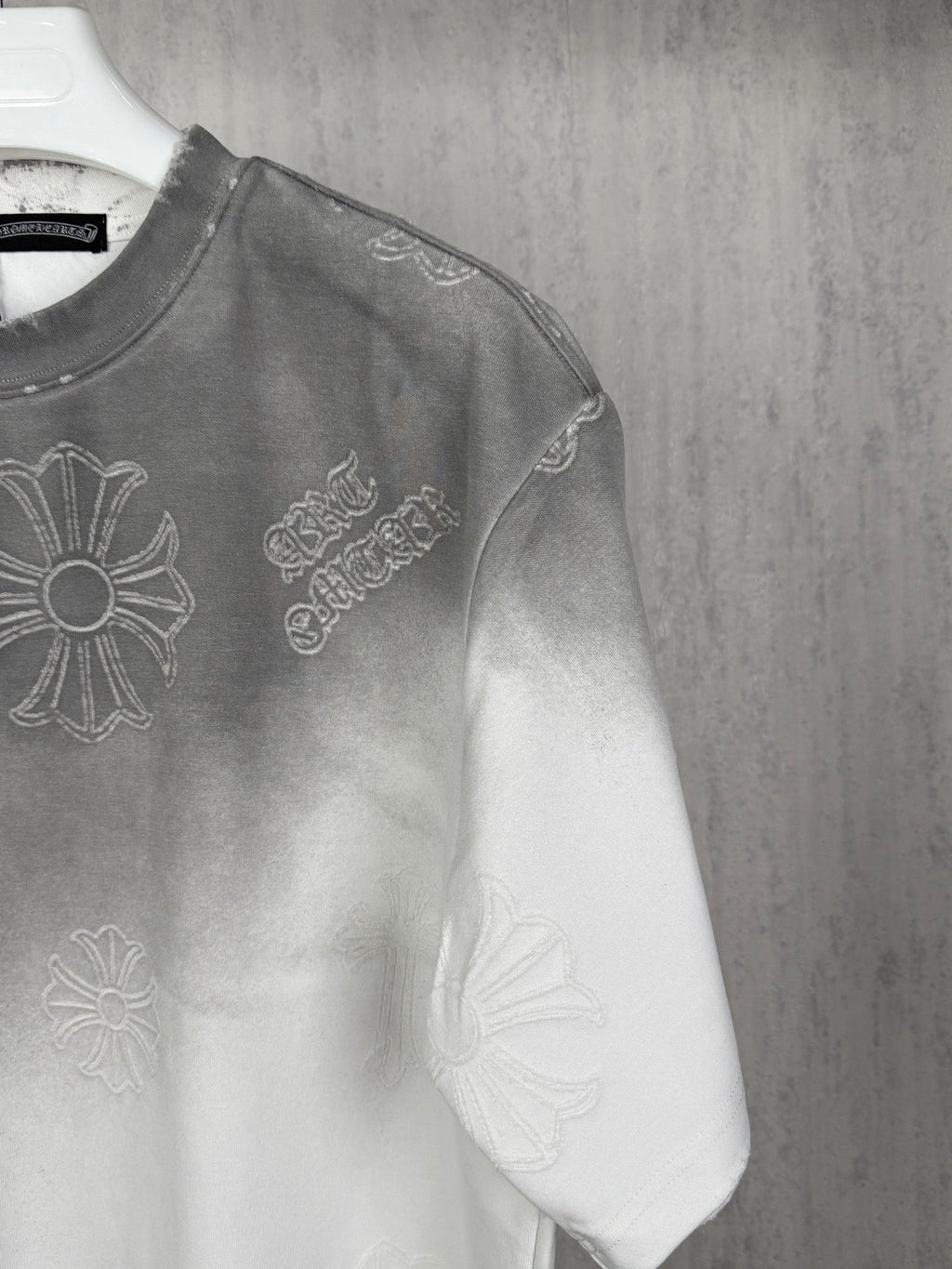 American style acid pickling, laser burning, flower pasting, fabric embroidery, couple casual short sleeved T-shirt