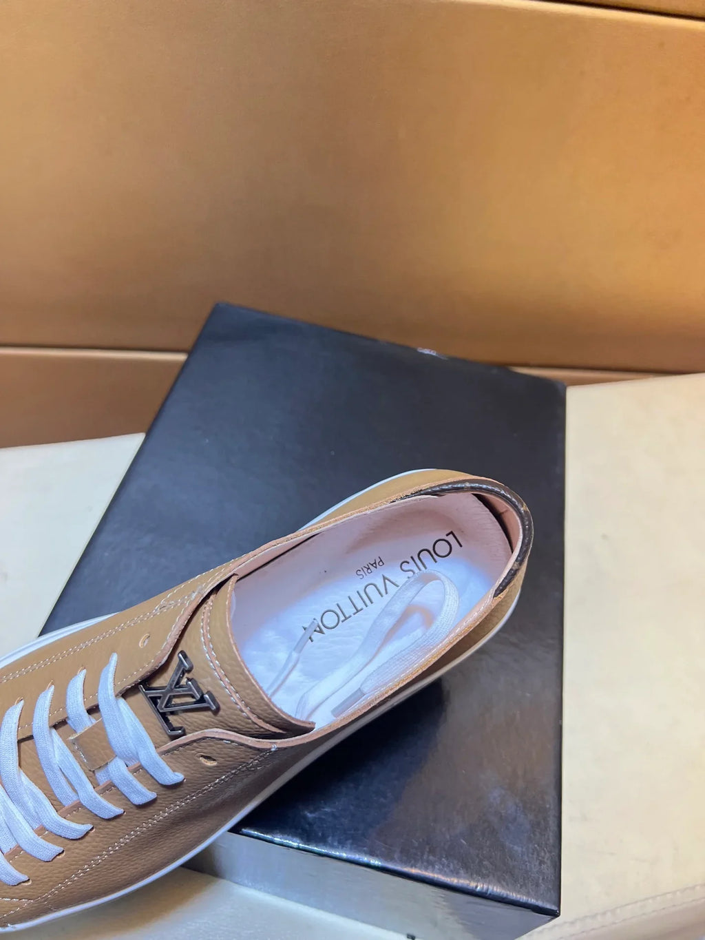 🏃 Casual shoes are a must-have for trendy men