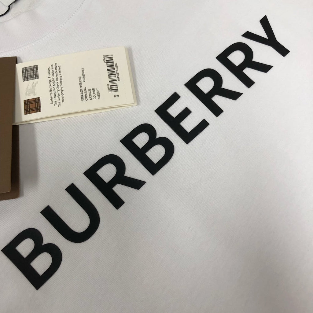 Cotton fabric T-shirt versatile and stylish
