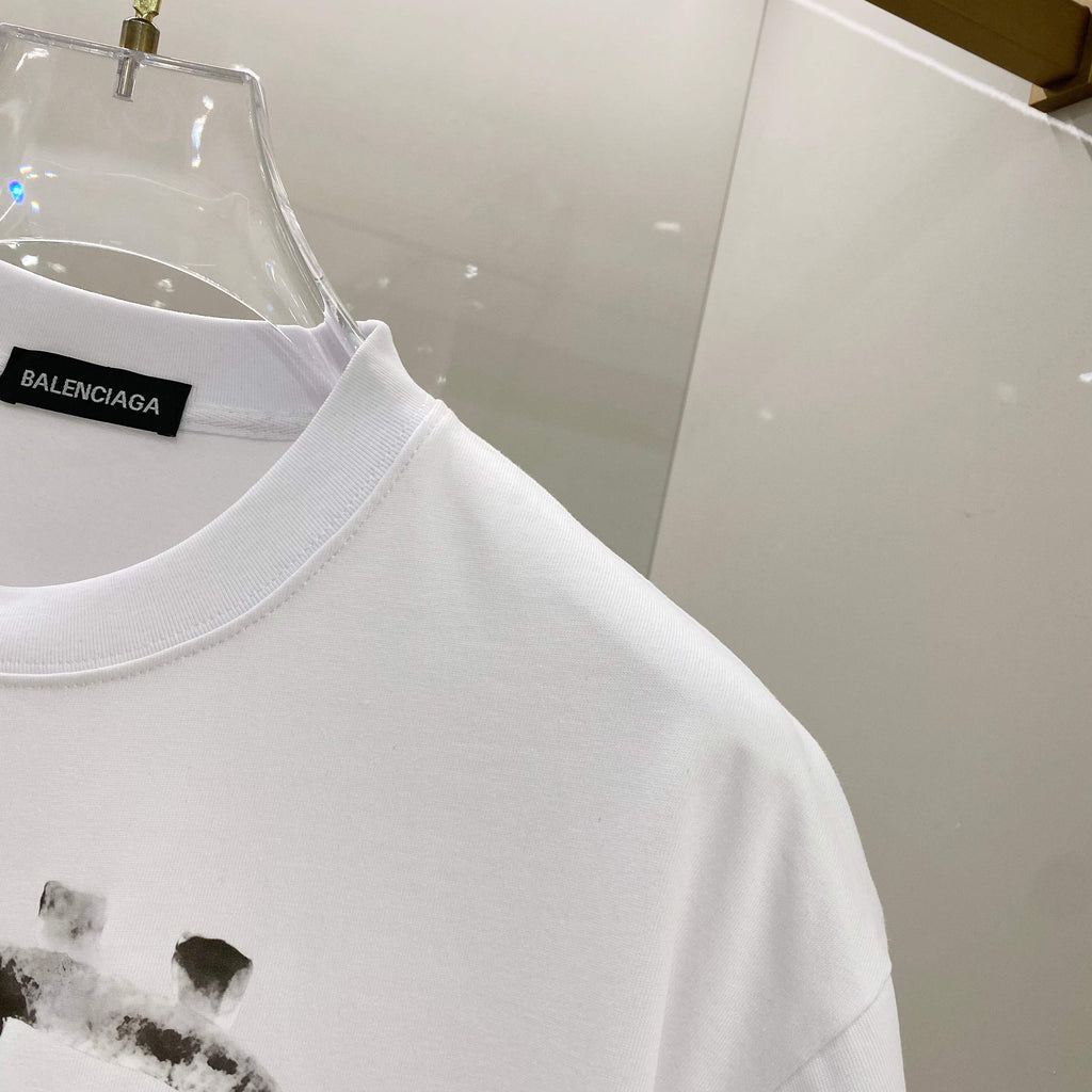 Chest sticker printed logo round neck short sleeved T-shirt 7