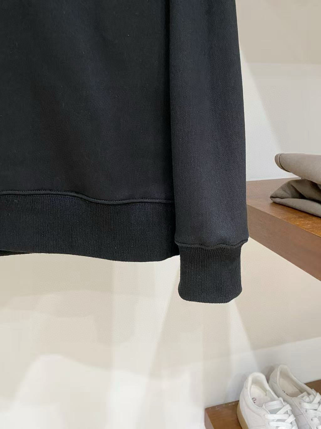Early spring latest long sleeved round neck sweatshirt 11