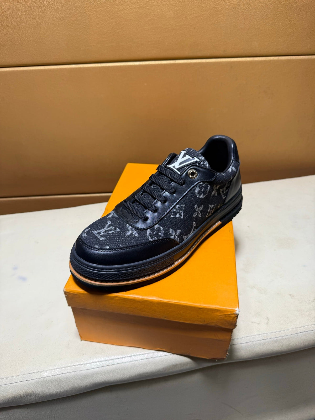 🏃 Casual shoes are a must-have for trendy men