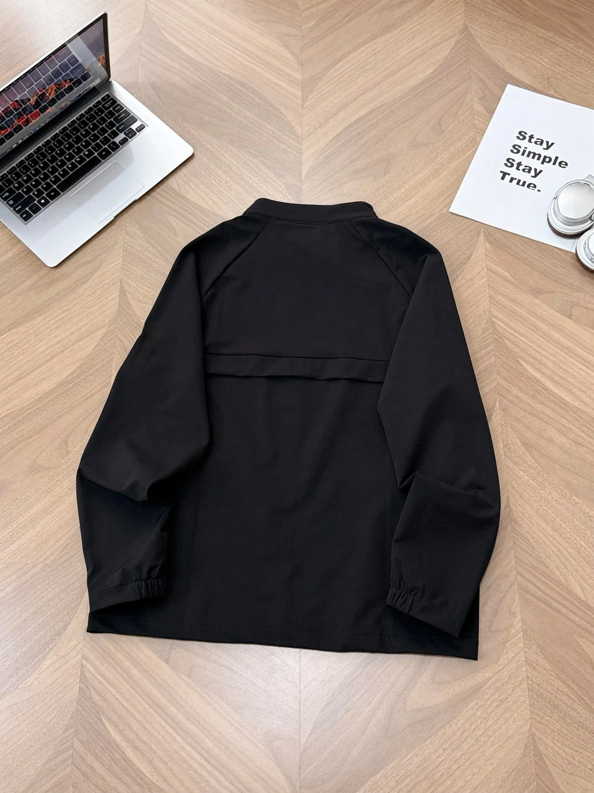 Windproof soft shell jacket