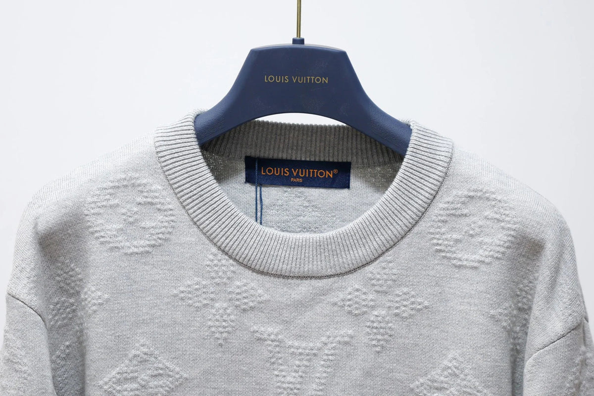 Pullover knitted sweater