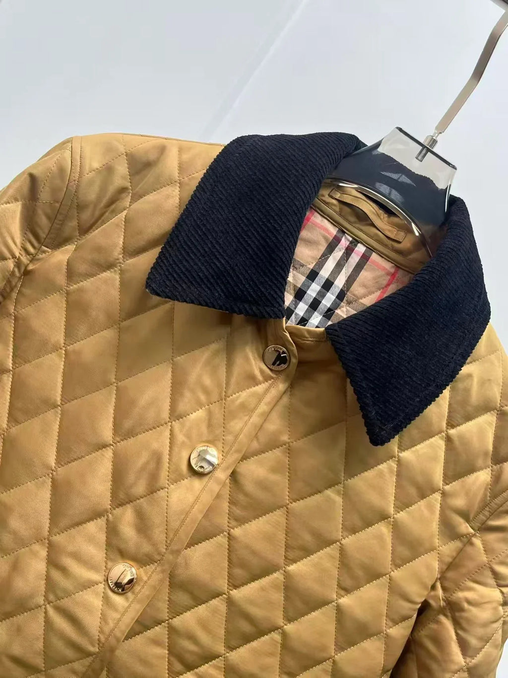 New embroidered diamond patterned cotton jacket