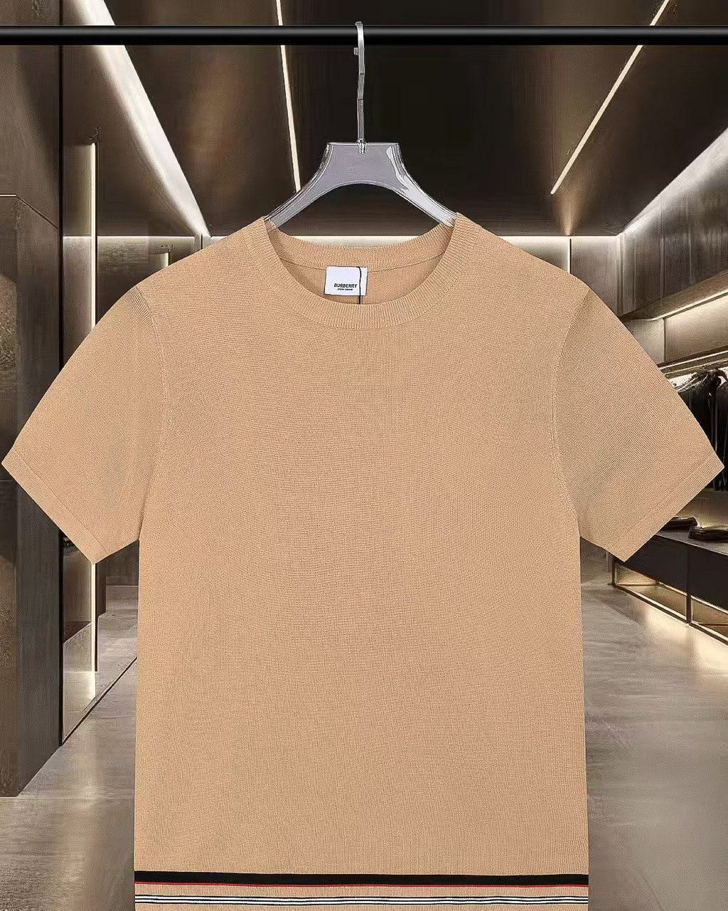 New striped knitted casual short sleeved T-shirt