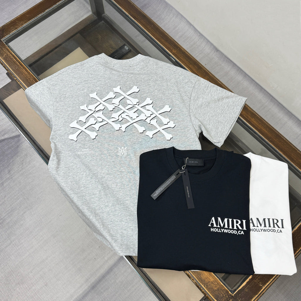 Latest short sleeved round neck T-shirt