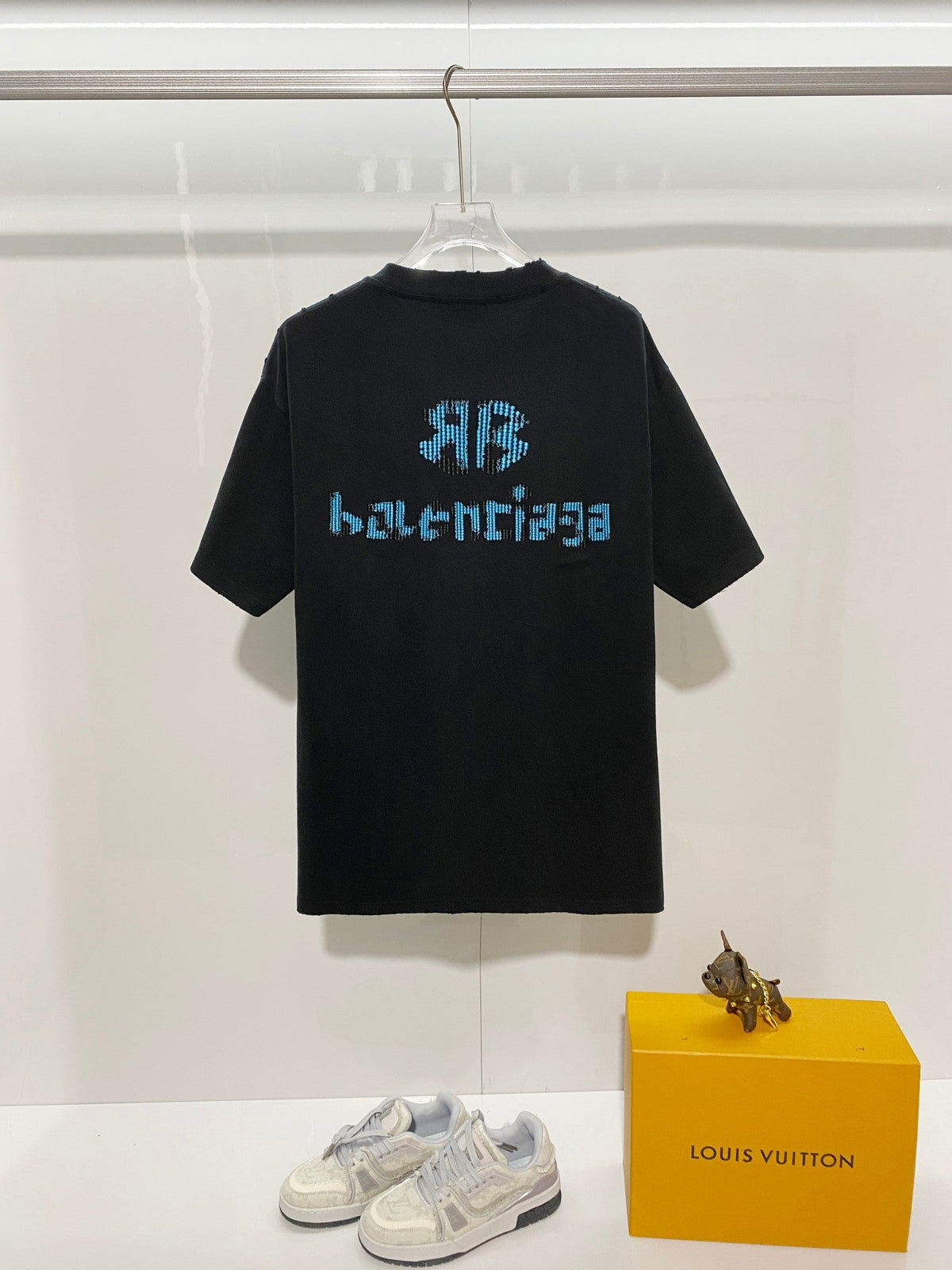 Front and back color blocked double B embroidered flower letters