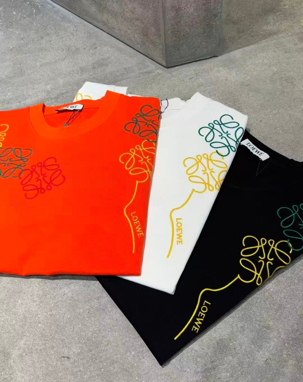 Three-Color Embroidery T-Shirt